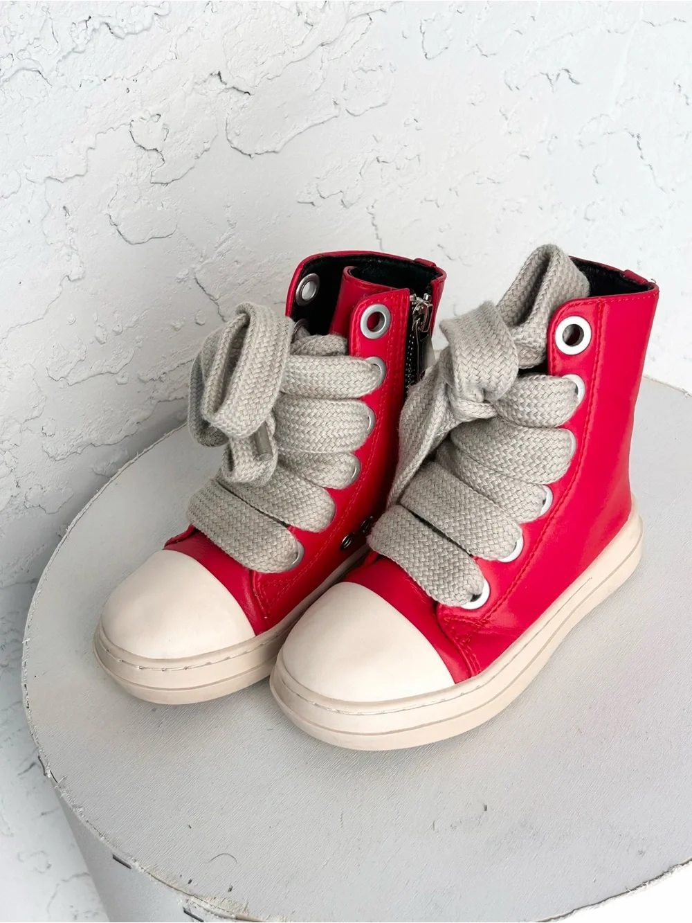 SHEIN Red Kids High-Top Sneakers with Cream Laces
